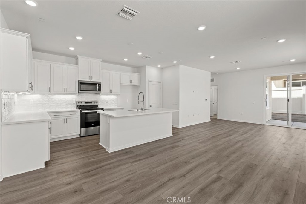 16033 Cochise Court