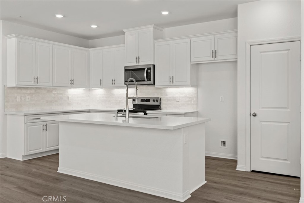 16033 Cochise Court