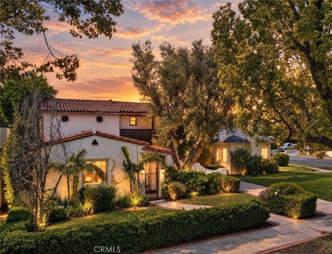 Photo of 1163 Geneva Street, Glendale, CA 91207 (MLS # GD26208285)