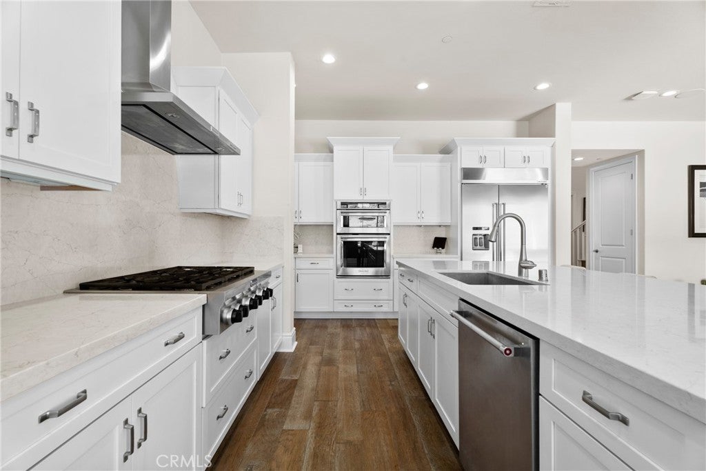 24347 W Stone Bend