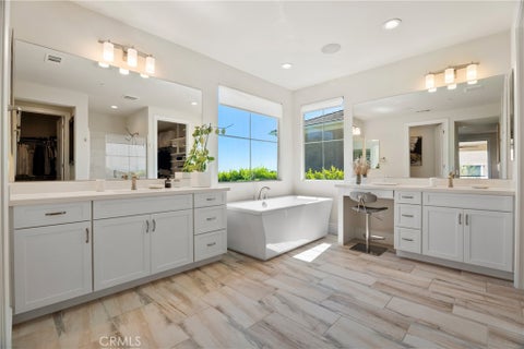 Tiny photo for 24347 W Stone Bend LN, West Hills, CA 91304 (MLS # SR26178850)