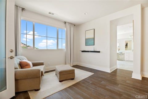Tiny photo for 24347 W Stone Bend LN, West Hills, CA 91304 (MLS # SR26178850)