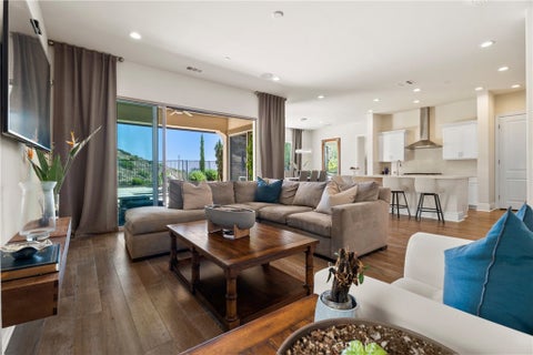 Tiny photo for 24347 W Stone Bend LN, West Hills, CA 91304 (MLS # SR26178850)