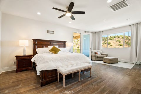 Tiny photo for 24347 W Stone Bend LN, West Hills, CA 91304 (MLS # SR26178850)