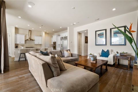 Tiny photo for 24347 W Stone Bend LN, West Hills, CA 91304 (MLS # SR26178850)