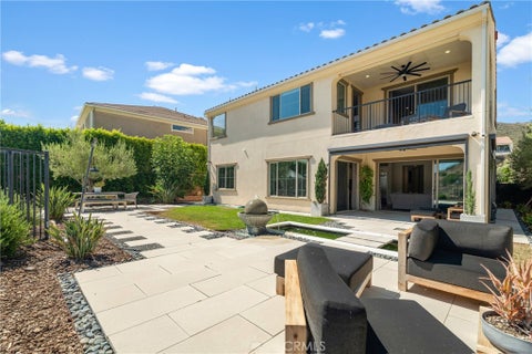 Tiny photo for 24347 W Stone Bend LN, West Hills, CA 91304 (MLS # SR26178850)