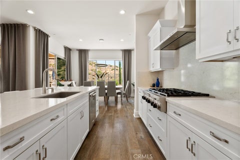 Tiny photo for 24347 W Stone Bend LN, West Hills, CA 91304 (MLS # SR26178850)