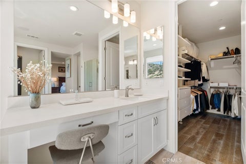 Tiny photo for 24347 W Stone Bend LN, West Hills, CA 91304 (MLS # SR26178850)