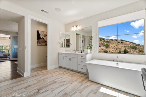 Tiny photo for 24347 W Stone Bend LN, West Hills, CA 91304 (MLS # SR26178850)