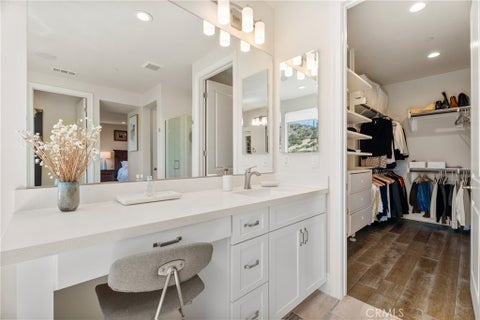 Tiny photo for 24347 W Stone Bend LN, West Hills, CA 91304 (MLS # SR26178850)