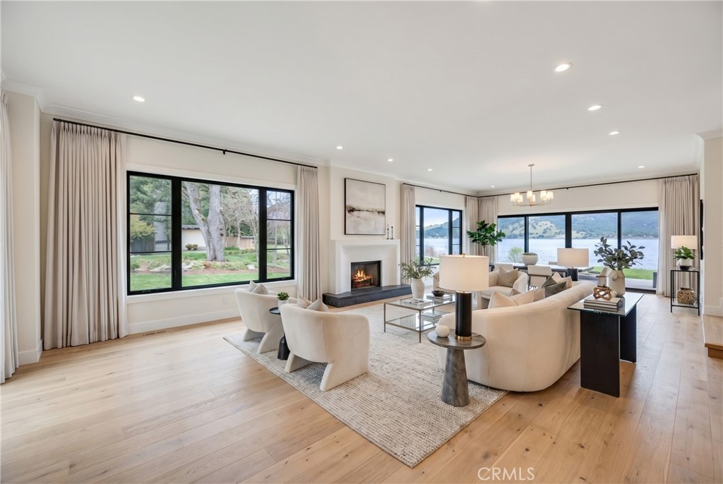 8266 Peninsula