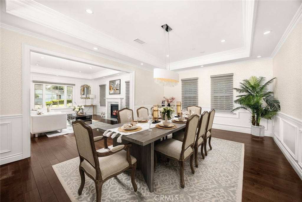Arcadia, California, 91006, United States, 4 Bedrooms Bedrooms, ,5 BathroomsBathrooms,Residential,Active,2041688