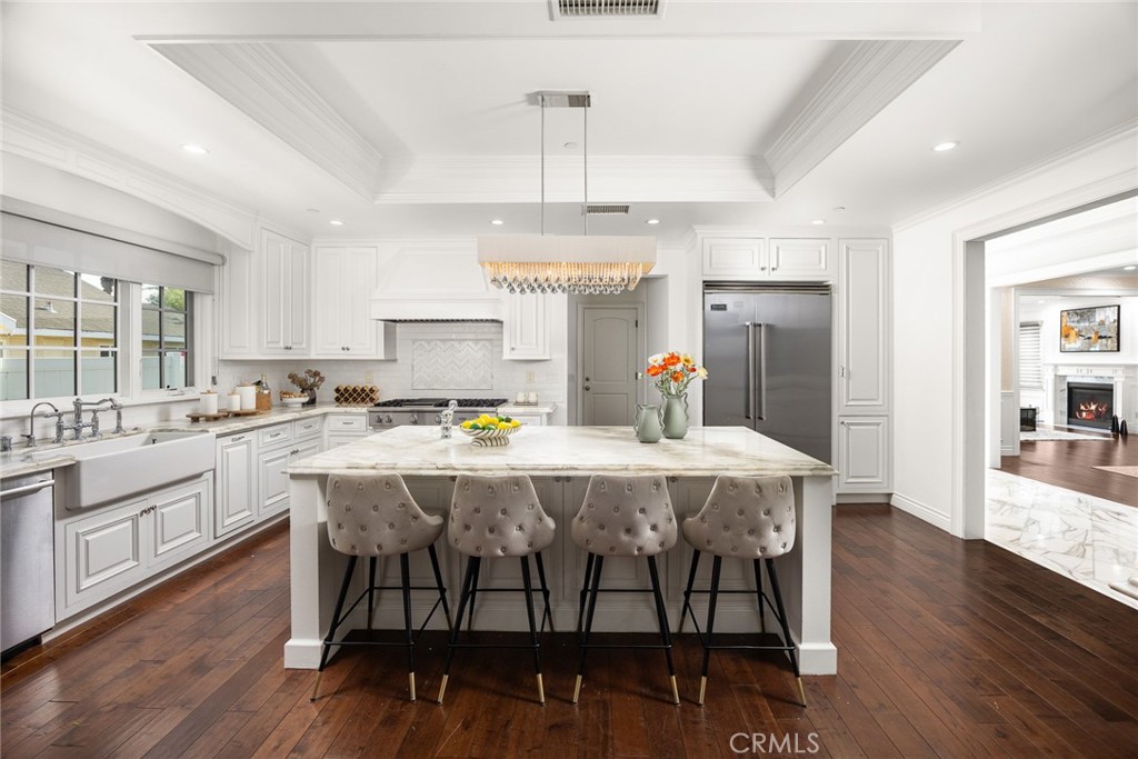 Arcadia, California, 91006, United States, 4 Bedrooms Bedrooms, ,5 BathroomsBathrooms,Residential,Active,2041688