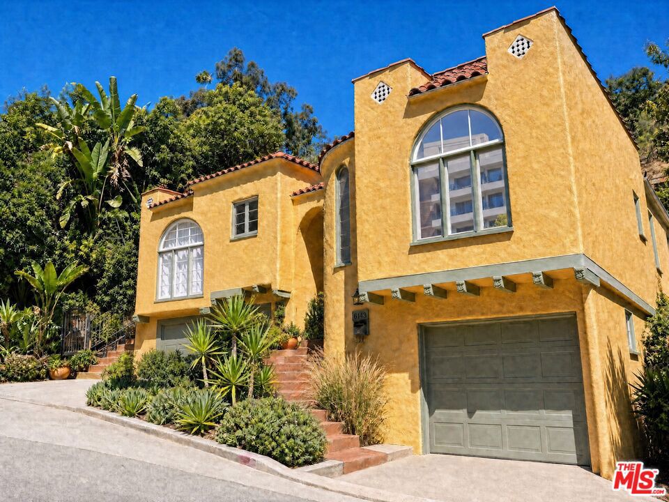 6143 Glen Holly Street