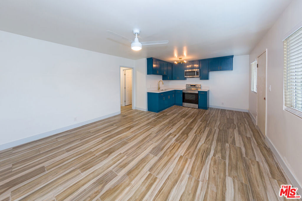 1332 Walnut Avenue