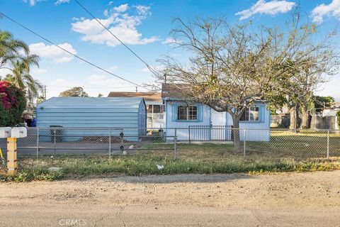 Photo of 17860 Taylor Avenue, Bloomington, CA 92316 (MLS # IG26066743)