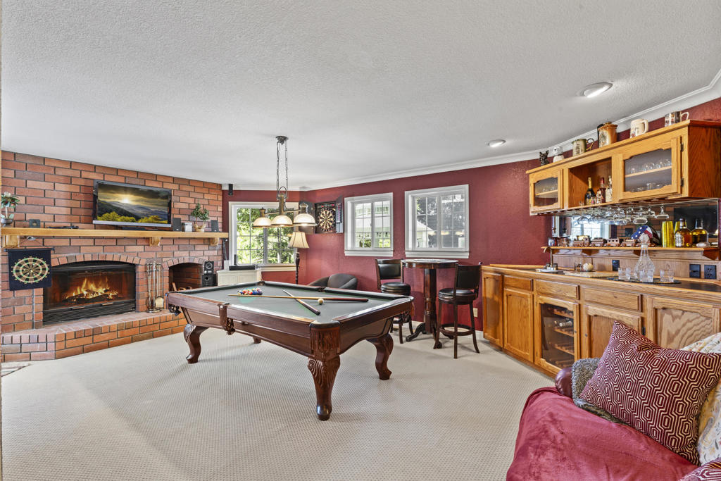 692 Zurich Drive