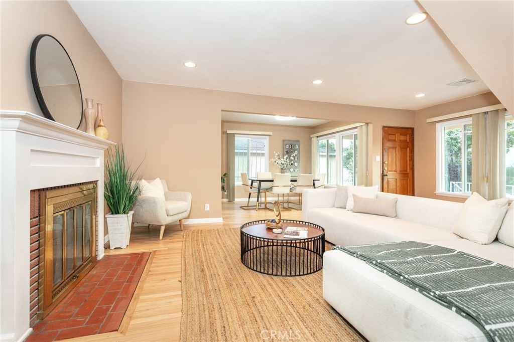 420 Canyon Drive