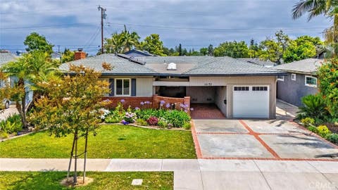 Photo of 14132 Carfax Ave, Tustin, CA 92780 (MLS # PW26094766)