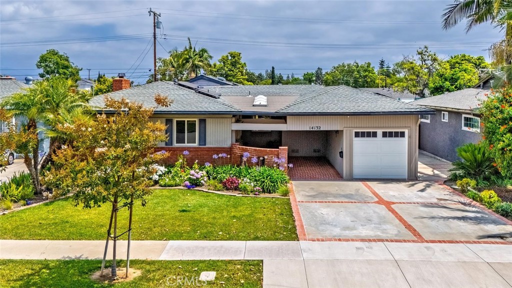 14132 Carfax