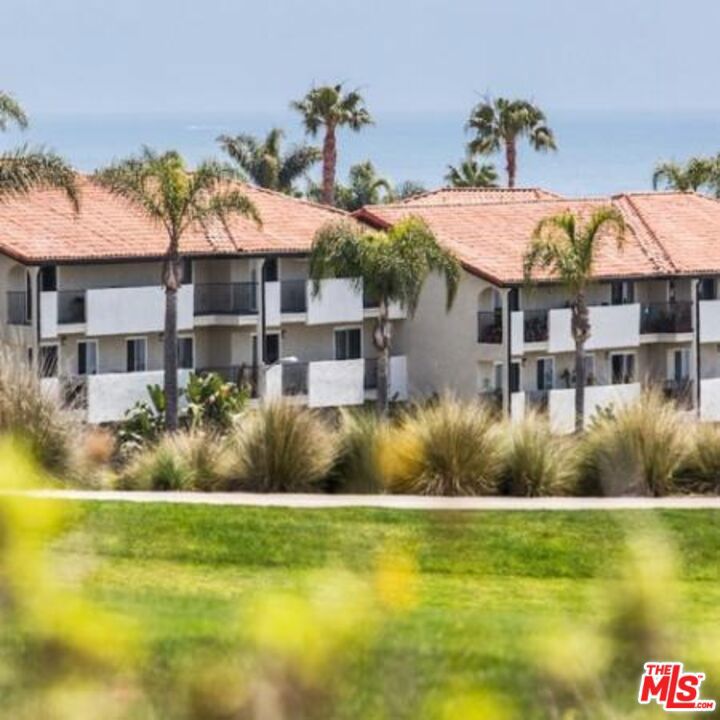 Virtual tours are available! This beautiful 2bd/1.5ba apartment home is available 8.19.25 but may be pre-leased immediately! Status with Substance. A community perched atop a 200-foot bluff, offering sweeping views of the ocean. A setting befitting the finest resort. For you, its called home. This community is a luxurious enclave set on the Pacific, giving you all the perks and views of the good life. On the prestigious Palos Verdes Peninsula, your finely appointed residence is adjacent to the Terranea, a five-star hotel boasting eight dining options, a 9-hole golf course, and a luxury spa. Down the road, you'll find brand name retailers, markets and trendy cafes. Or, if you prefer a quieter night, take an evening stroll on the beach then retire to the refined serenity of your home. Your new apartment home featuring thoughtfully designed community spaces and upgraded interiors for all tastes. Photos may consist of similar model units and virtually staged renderings.