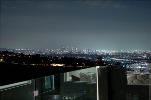 Photo of 1680 Summitridge Drive, Beverly Hills, CA 90210 (MLS # SR25186493)
