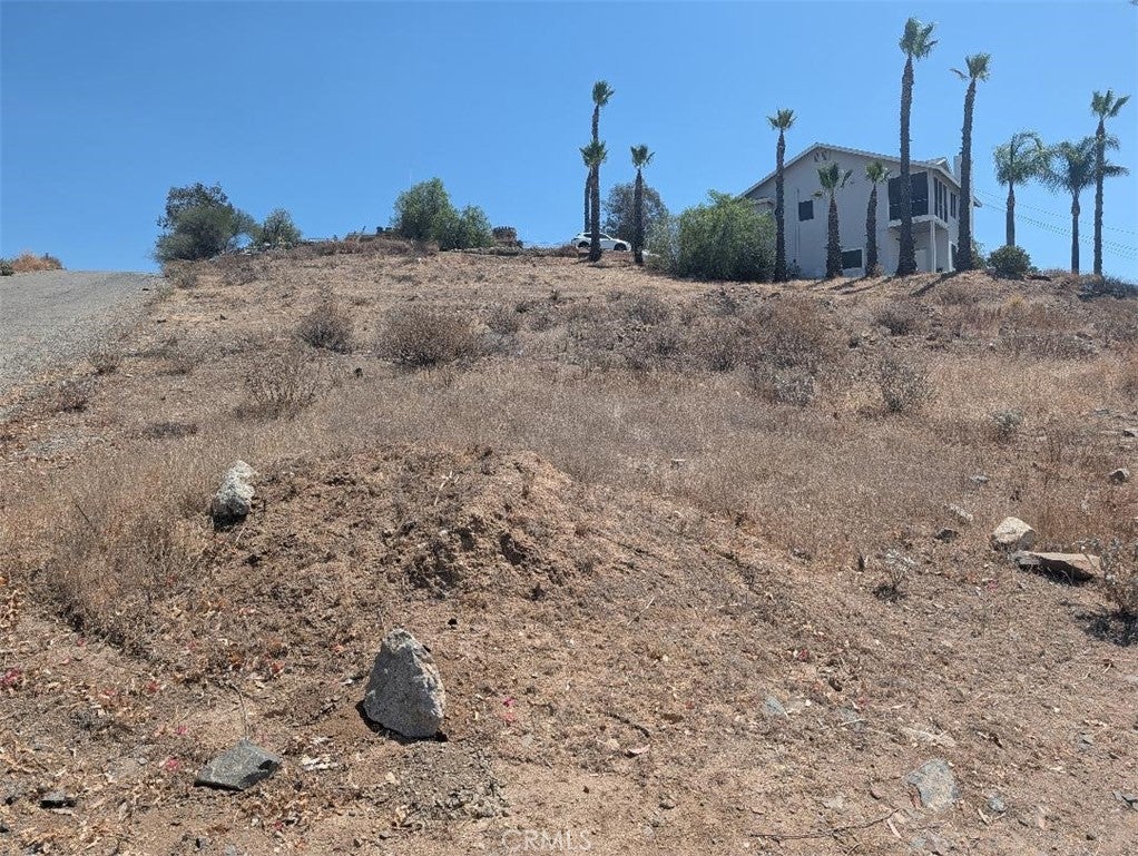 123 Vista Way