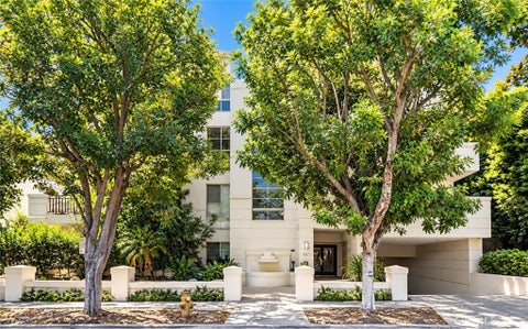 Photo of 1401 S Bentley Avenue #403, Los Angeles, CA 90025 (MLS # SR26212346)