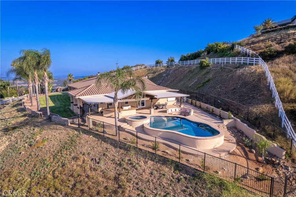 40055 Valle Vista