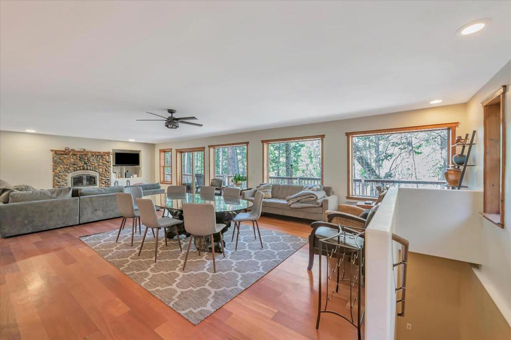 1312 Squaw Rock Trail