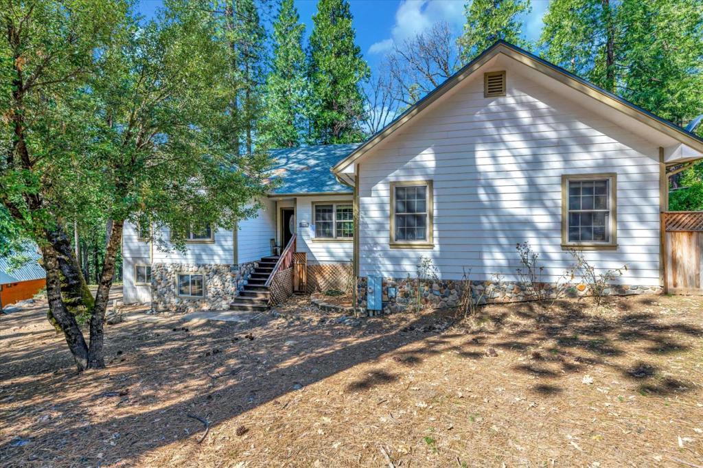 1312 Squaw Rock Trail