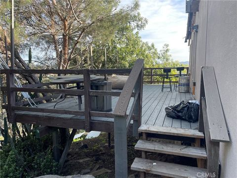 Photo of 1412 Pine Heights WAY, San Marcos, CA 92069 (MLS # SR26123580)