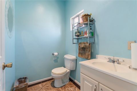 Tiny photo for 11028 Spinning Avenue, Inglewood, CA 90303 (MLS # SB25149054)