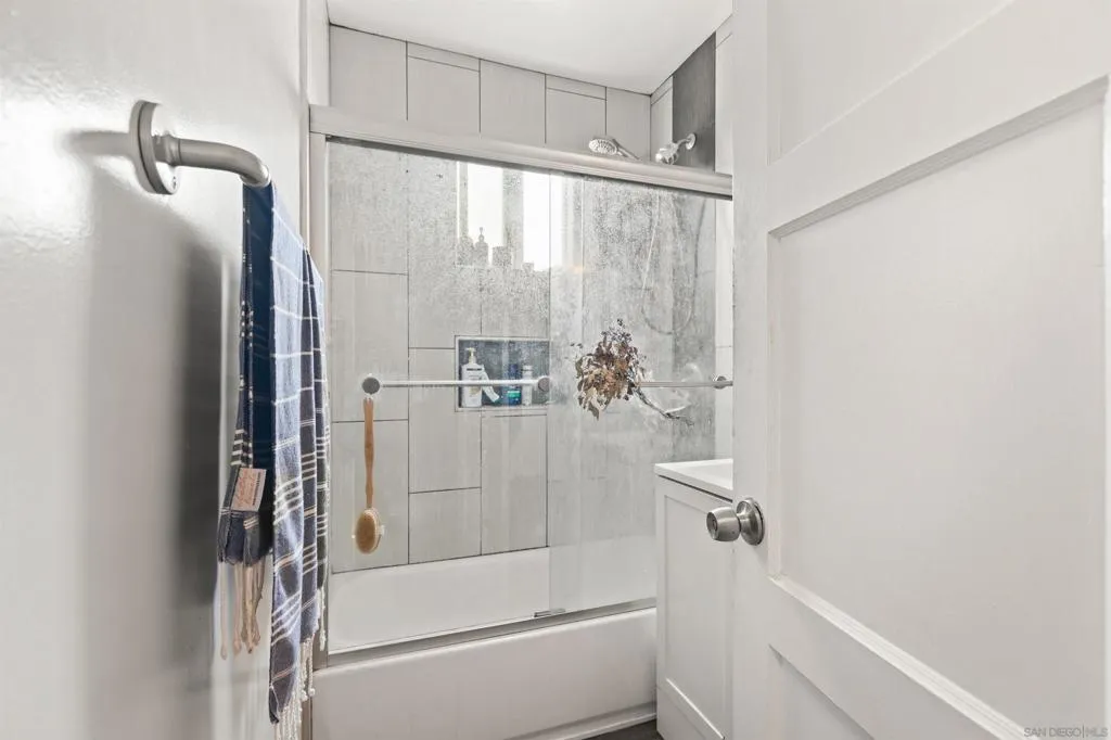 San Diego, California 92109, United States, ,Residential,Active,199424