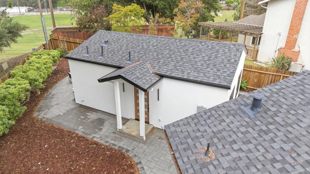 986 Starflower Court