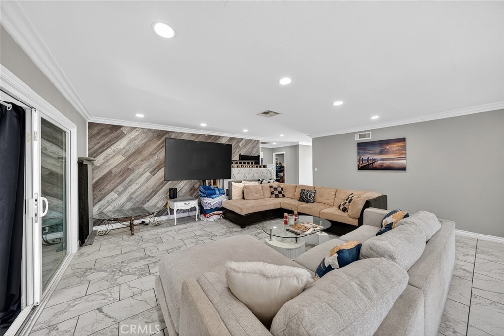 14061 parson street