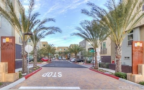 Photo of 630 Chandler Walk Walk, Upland, CA 91786 (MLS # CV25229989)