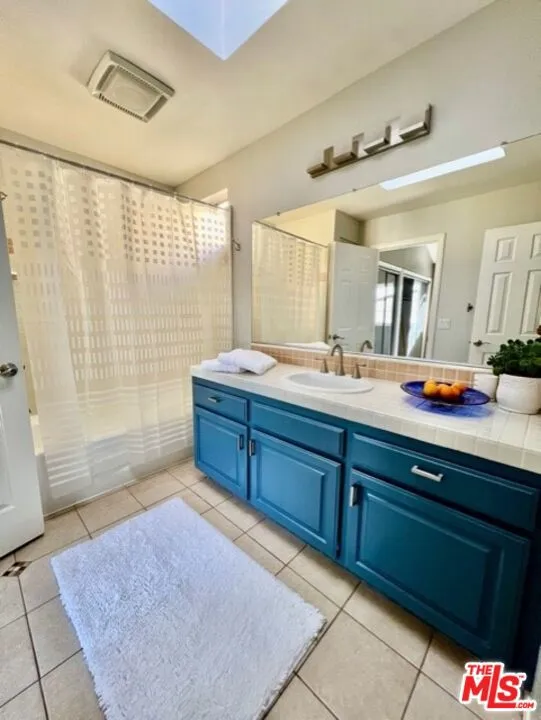 Redondo Beach, California 90278, United States, 3 Bedrooms Bedrooms, ,2 BathroomsBathrooms,Residential,Active,152767