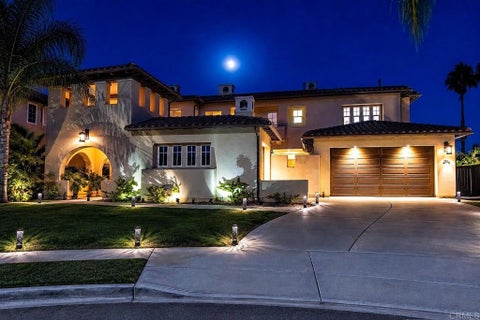 Photo of 2814 Lake Crest Ct, Chula Vista, CA 91915 (MLS # PTP2607491)