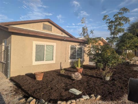Photo of 6583 Oasis AVE, 29 Palms, CA 92277 (MLS # JT26187439)