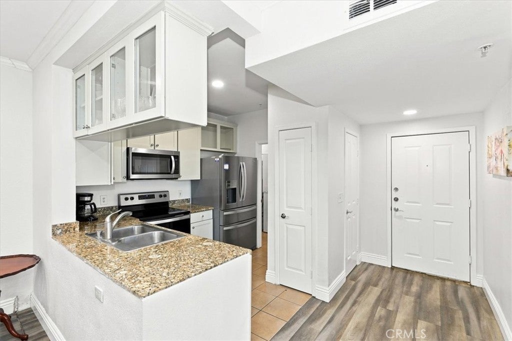 22681 Oakgrove 426