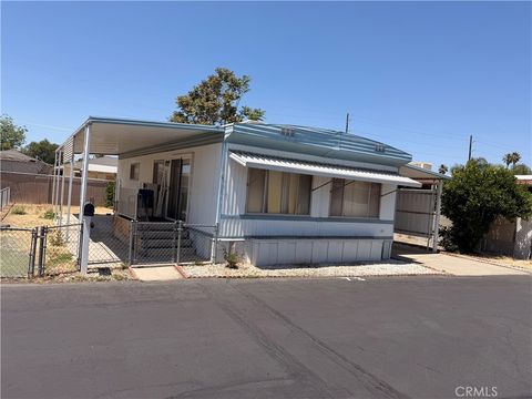 Photo of 999 S Santa Fe Avenue #73, San Jacinto, CA 92583 (MLS # TR26101450)