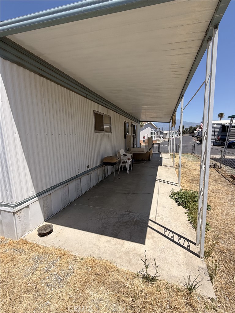 999 S Santa Fe Avenue 73