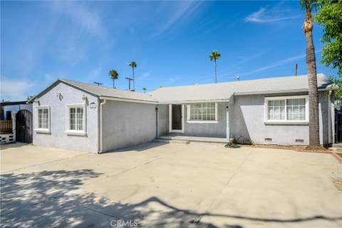 Photo of 8007 Broadleaf AVE, Panorama City, CA 91402 (MLS # SR26185080)