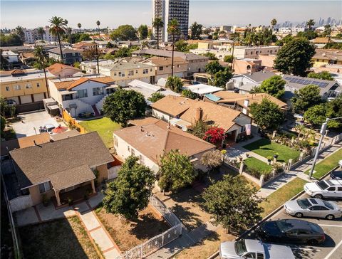 7015 Templeton Huntington Park CA 90255