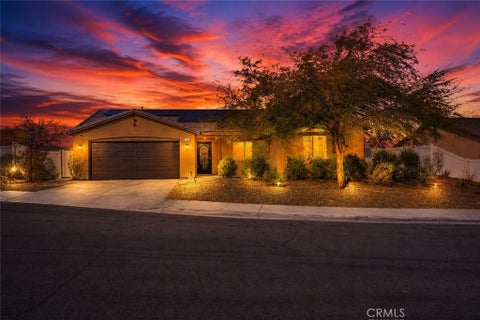Photo of 905 Broadway AVE, Barstow, CA 92311 (MLS # CV26130760)
