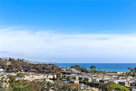 MLS: OC26083526