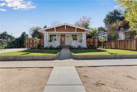 Photo of 400 Flower Street, Pasadena, CA 91104 (MLS # CV25274622)