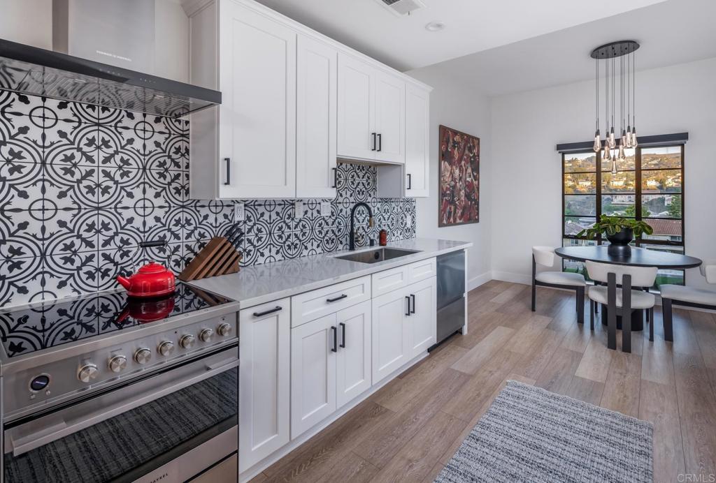 2630 Pirineos Way 14