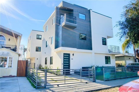 Photo of 4455 S Slauson Avenue, Culver City, CA 90230 (MLS # OC26163764)
